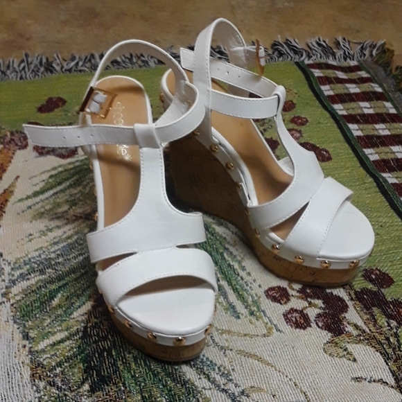Shoe Dazzle Shoes - Women's Wedge Heels